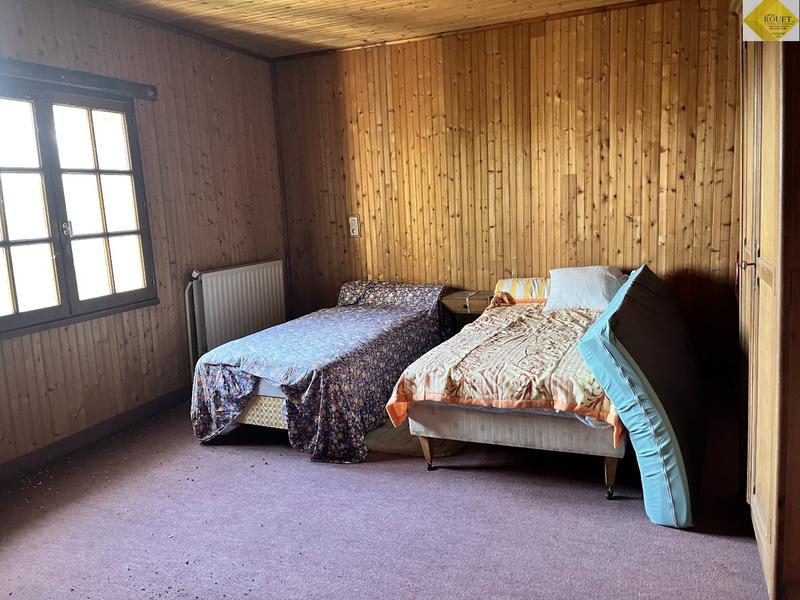 Maison - 234 m² - 8 pièces