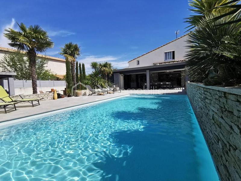 Villa - 202 m² - 10 pièces