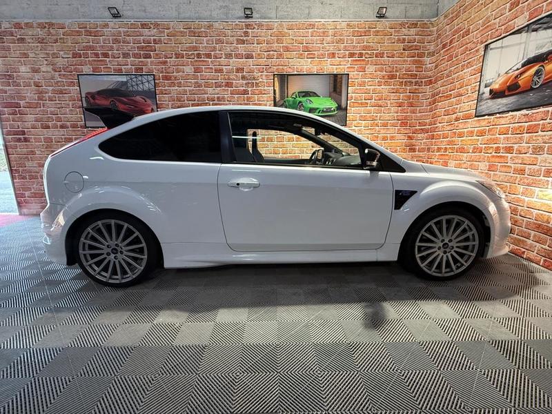 Ford Focus Rs 305 cv