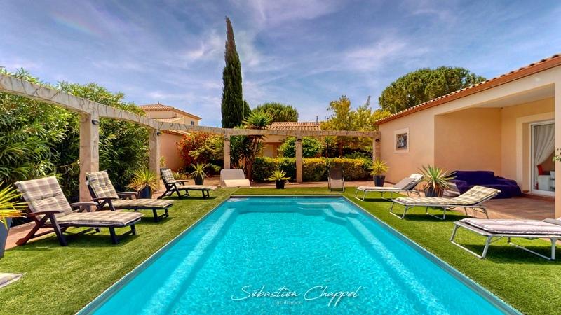 Maison - 252 m² - 10 pièces