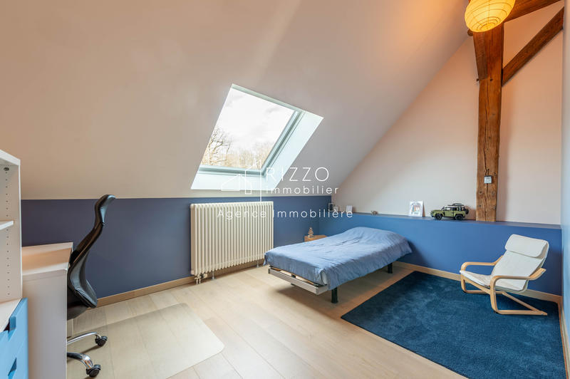 Maison - 202 m² - 8 pièces