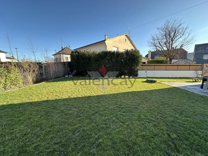 Maison - 152 m² - 6 pièces