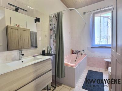 Maison - 230 m² - 5 pièces