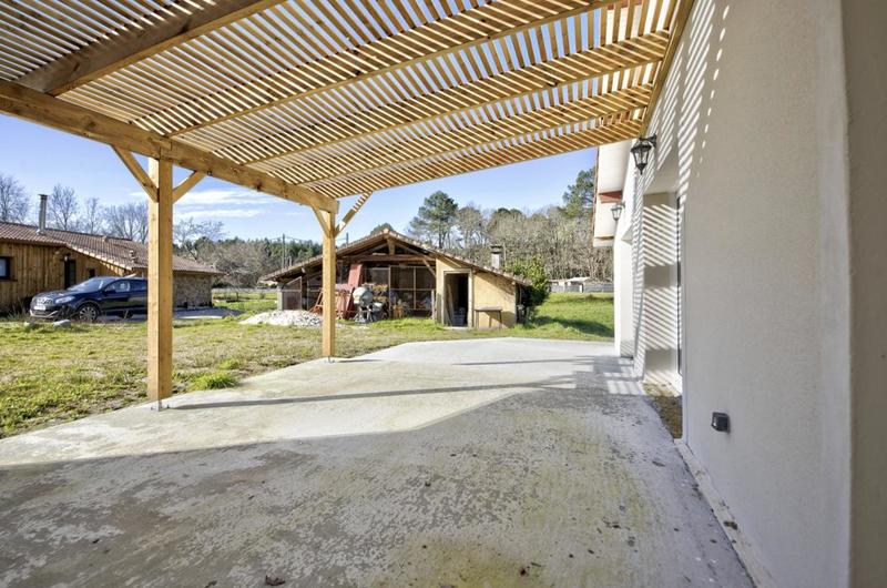 Maison - 193 m² - 8 pièces