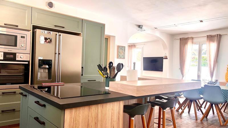 Maison - 121 m² - 5 pièces