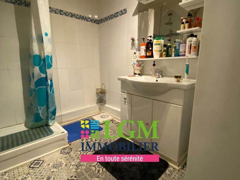 Appartement - 93 m² - 5 pièces