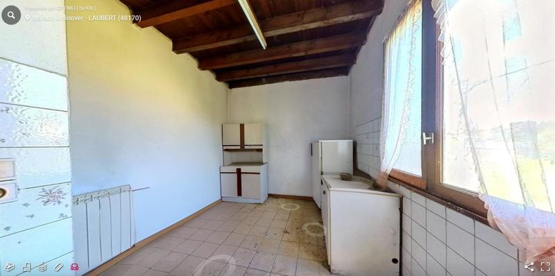 Maison - 77 m² - 6 pièces