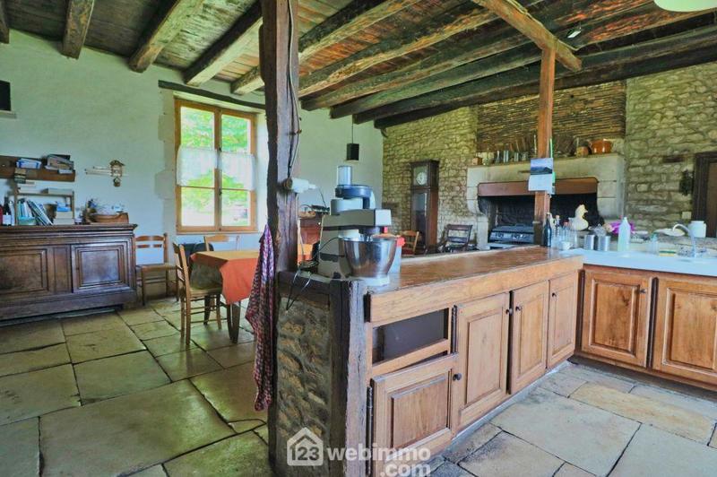 Maison - 295 m² - 11 pièces