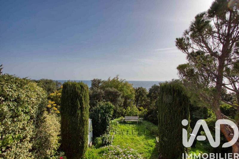 Maison - 158 m² - 4 pièces