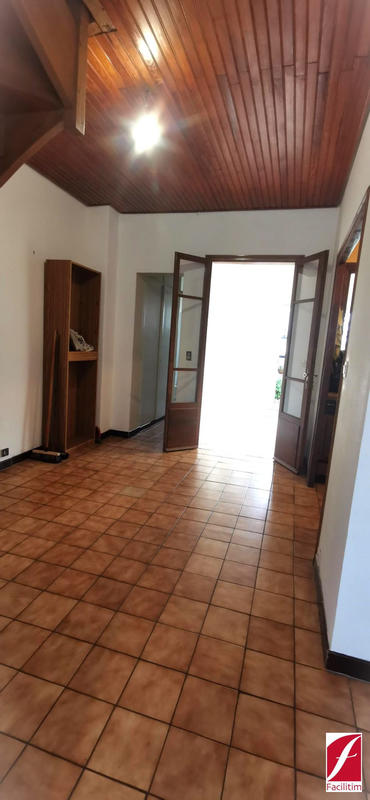 Maison traditionnelle - 76 m² - 5 pièces