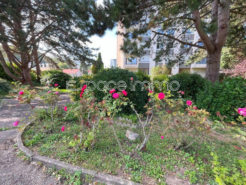 Appartement - 82 m² - 4 pièces