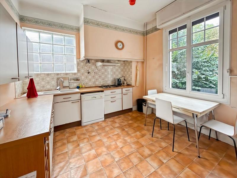 Maison - 170 m² - 6 pièces