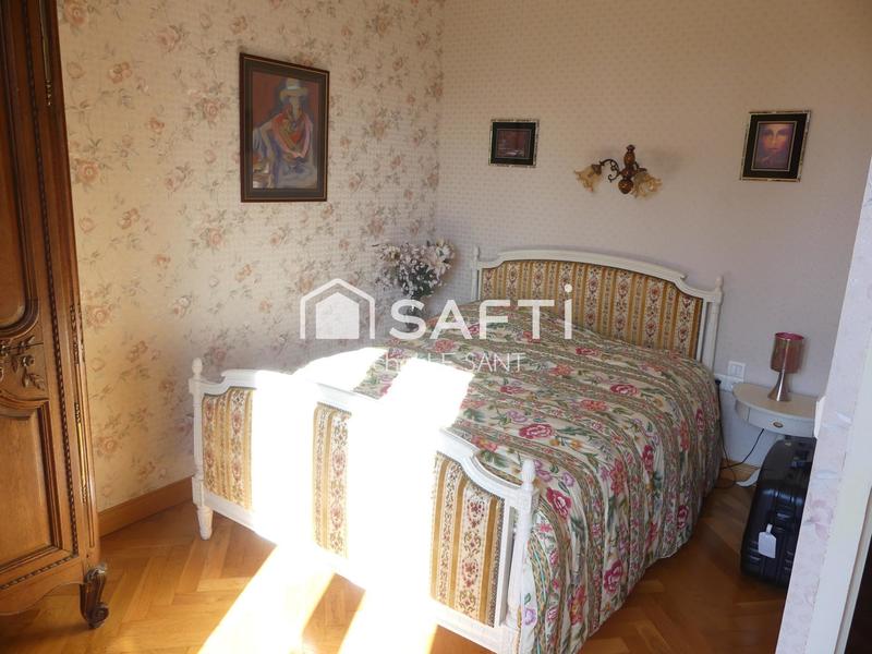 Maison - 183 m² - 9 pièces