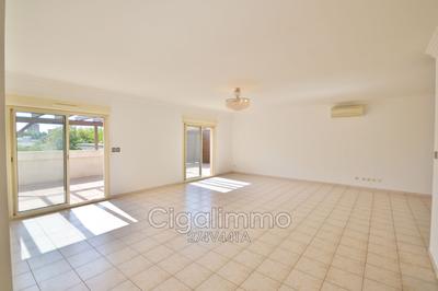 Appartement - 121 m² - 4 pièces