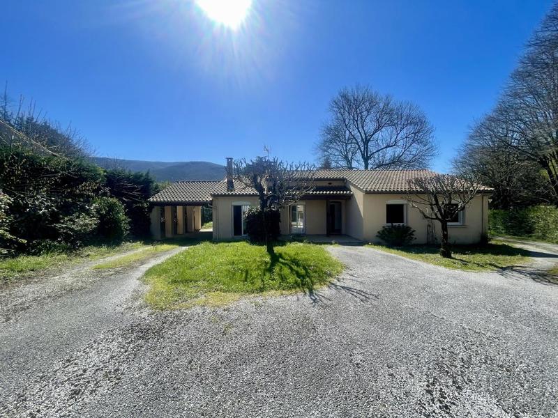 Maison - 107 m² - 5 pièces