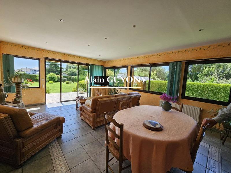 Maison traditionnelle - 144 m² - 6 pièces