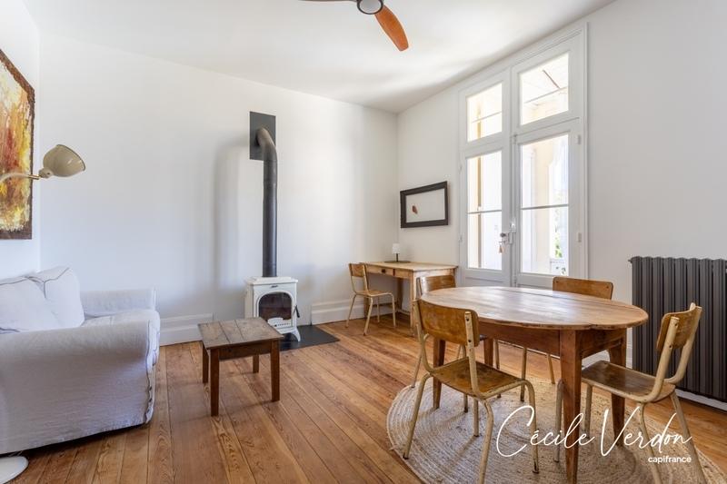 Maison en pierre - 200 m² - 8 pièces