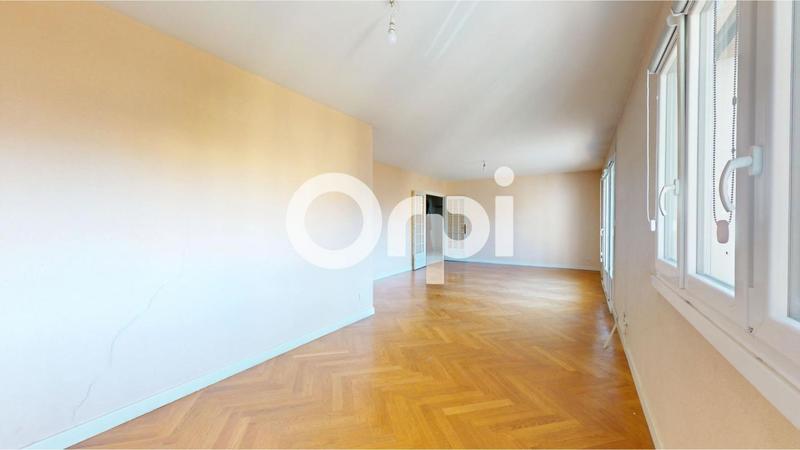 Appartement - 104 m² - 5 pièces