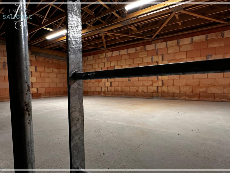 Local commercial - 287 m²