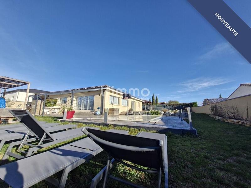 Maison - 200 m² - 7 pièces