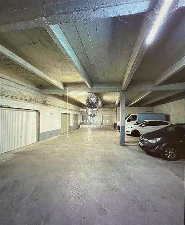 Parking / Garage - 12 m²