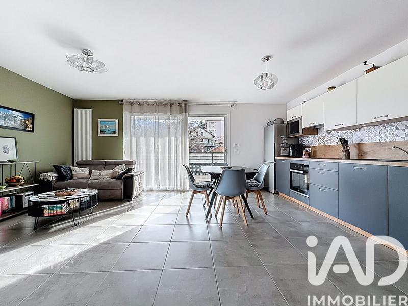 Appartement - 83 m² - 4 pièces