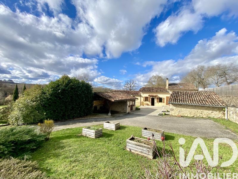 Maison - 180 m² - 10 pièces