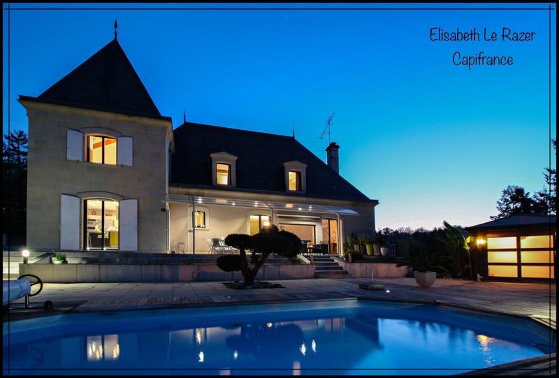 Maison - 255 m² - 8 pièces