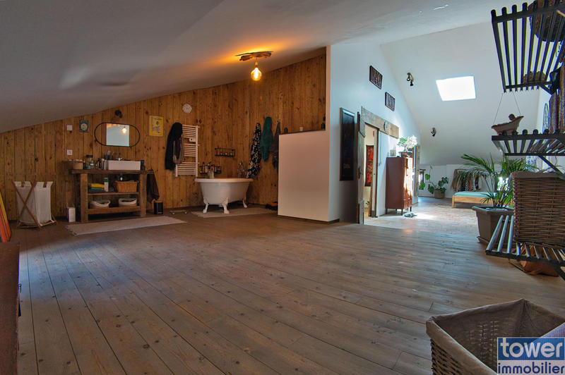 Maison de village - 320 m² - 9 pièces