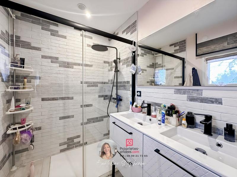 Maison - 180 m² - 4 pièces