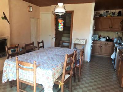 Maison - 200 m² - 8 pièces