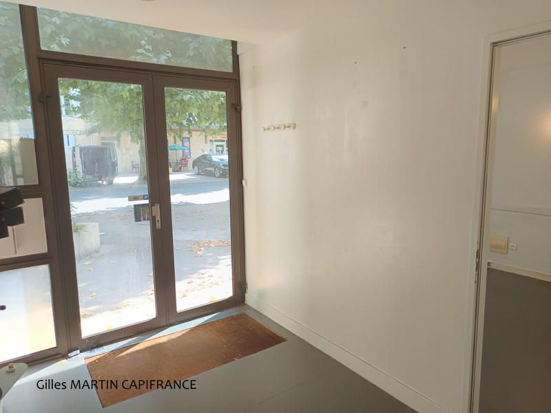 Local commercial - 78 m² - 4 pièces