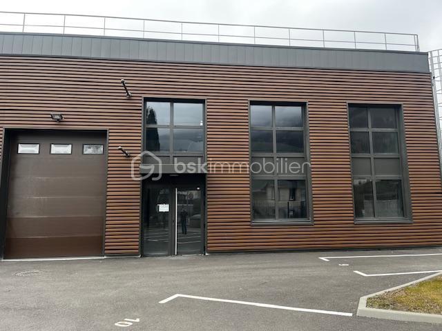 Local d'activité / Entrepôt - 206 m² - 1 pièce