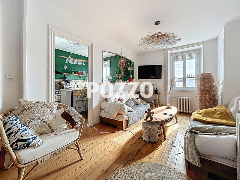 Appartement - 60 m² - 2 pièces