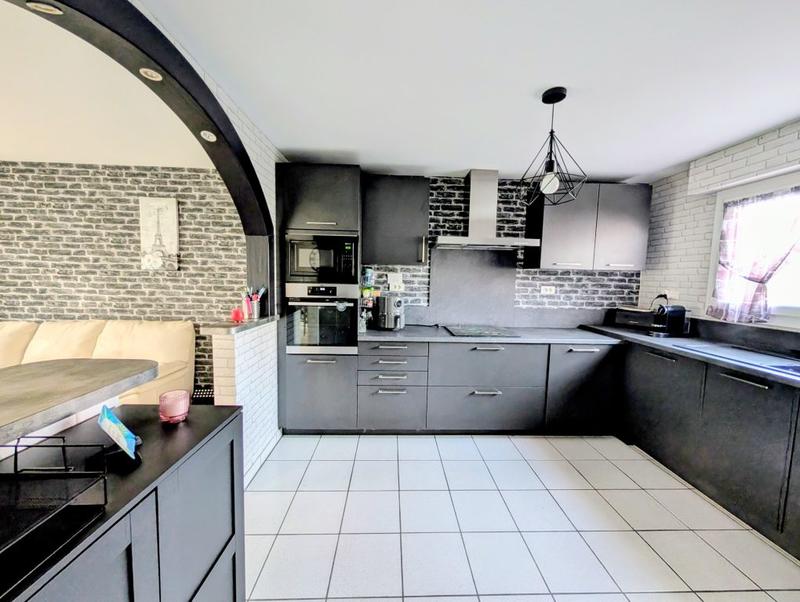 Maison - 95 m² - 4 pièces