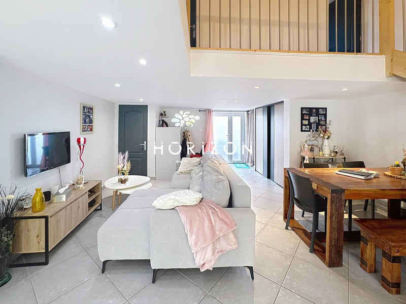 Appartement - 84 m² - 2 pièces