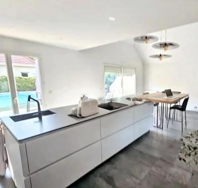 Maison - 118 m² - 5 pièces