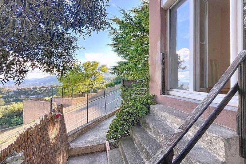 Appartement - 89 m² - 4 pièces