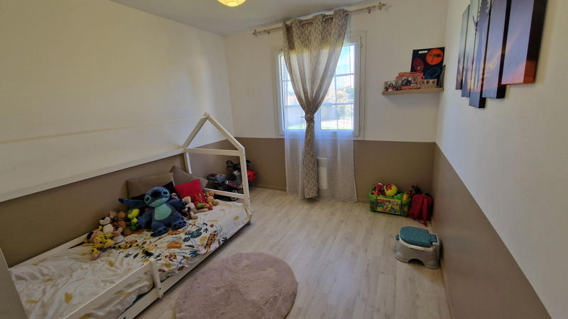 Maison - 99 m² - 5 pièces