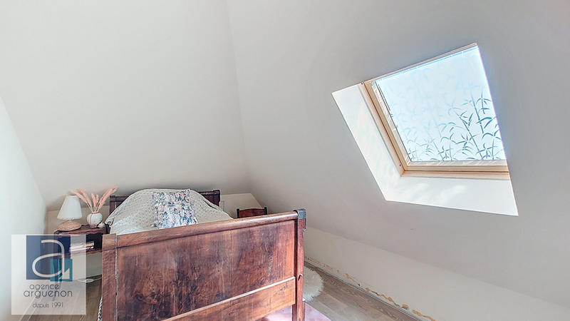 Appartement - 77 m² - 6 pièces