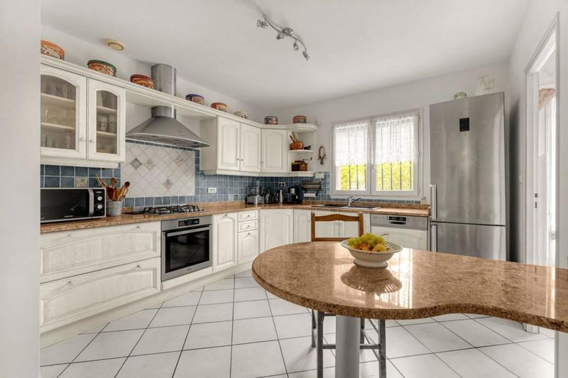 Maison - 158 m² - 5 pièces