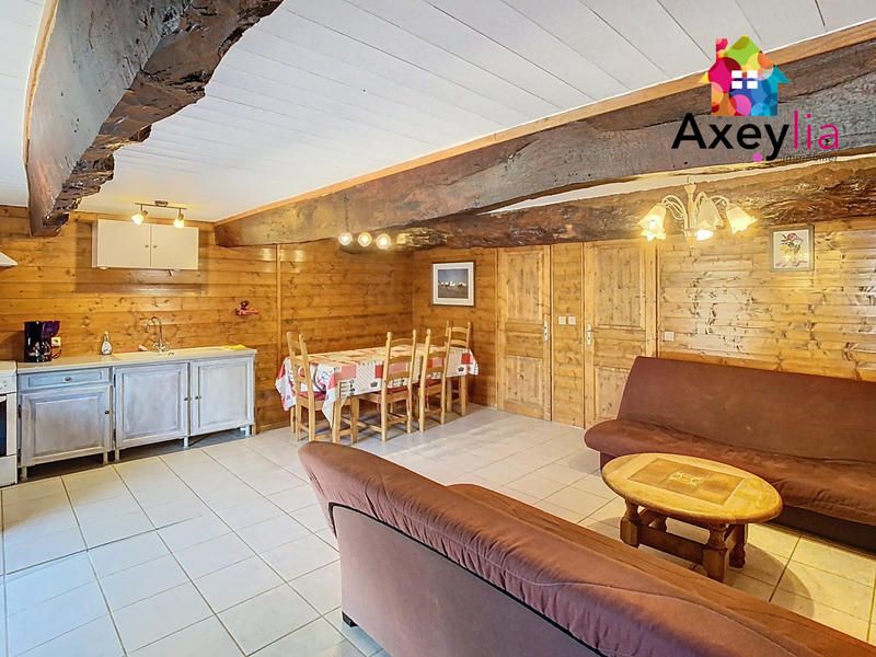 Maison - 257 m² - 7 pièces