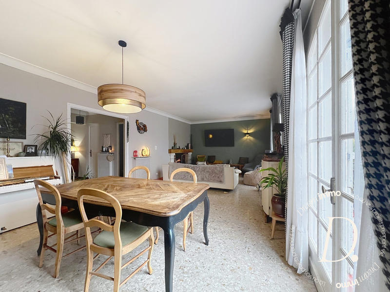 Maison - 140 m² - 6 pièces