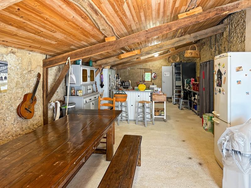 Maison en pierre - 89 m² - 4 pièces