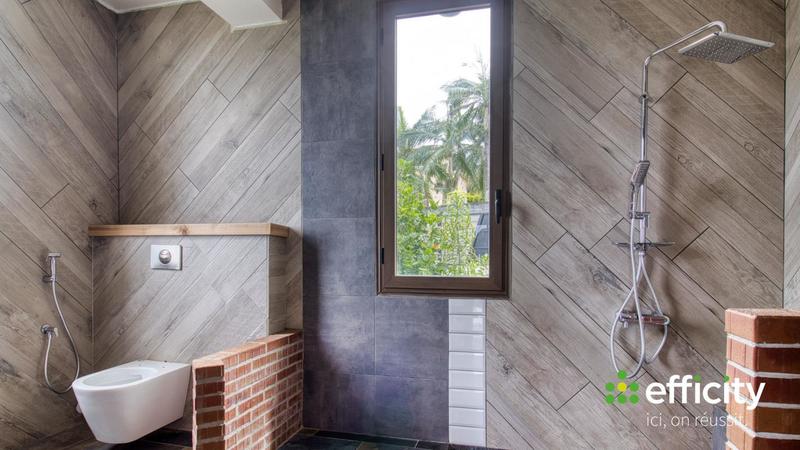 Maison - 410 m² - 8 pièces