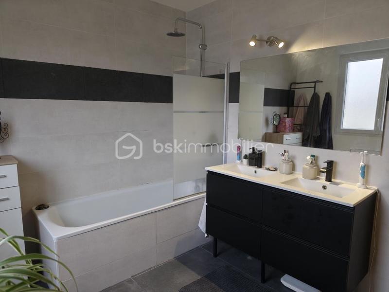 Maison - 125 m² - 6 pièces