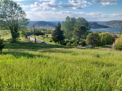 Terrain constructible - 1 092 m²