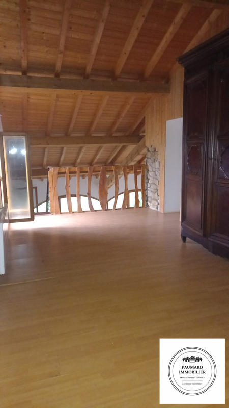 Maison - 217 m² - 8 pièces