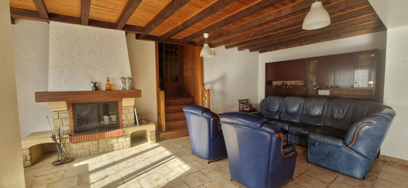 Maison - 216 m² - 6 pièces