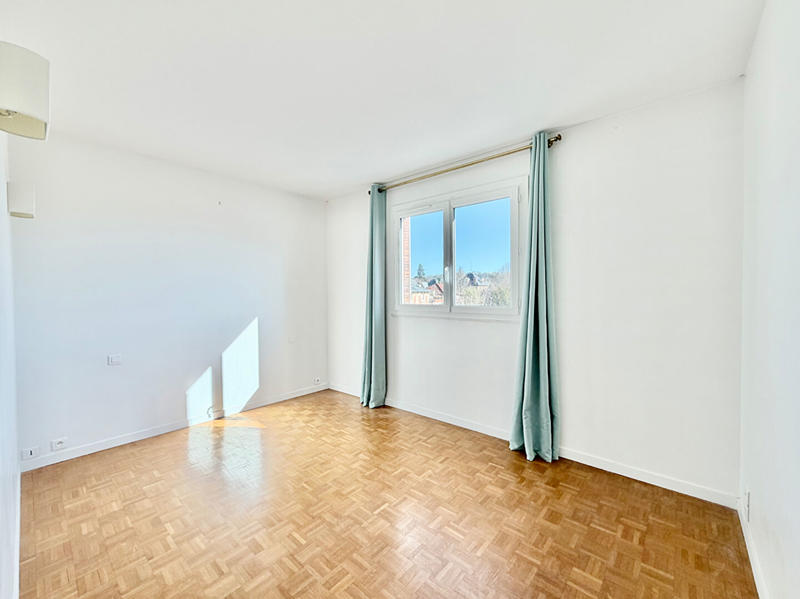 Appartement - 86 m² - 4 pièces